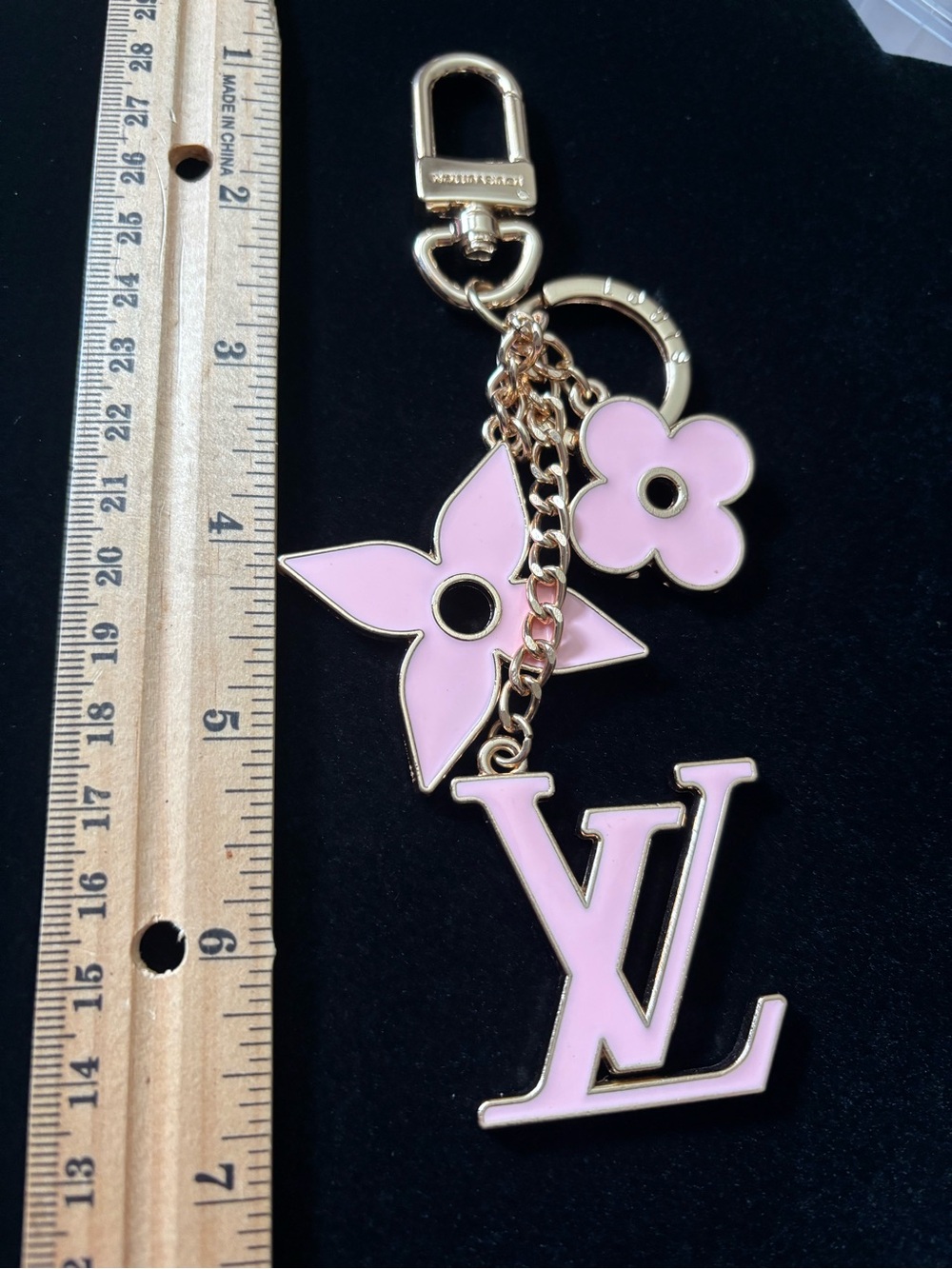 Designer-Inspired Stainless Steel Keychain - Picture 4 of 4
